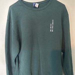 -H&M Divided green long sleeve size Xs
